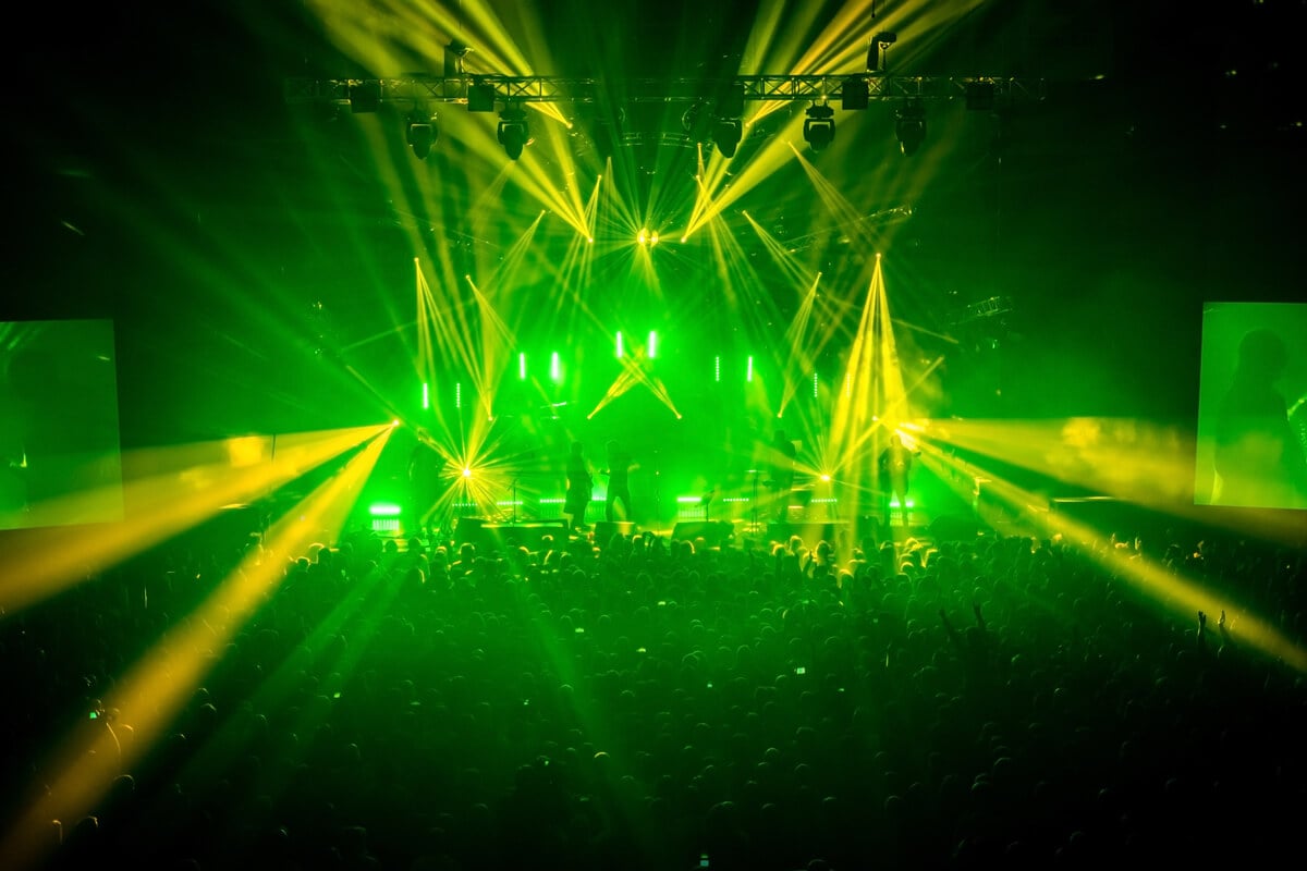 bright stage lights